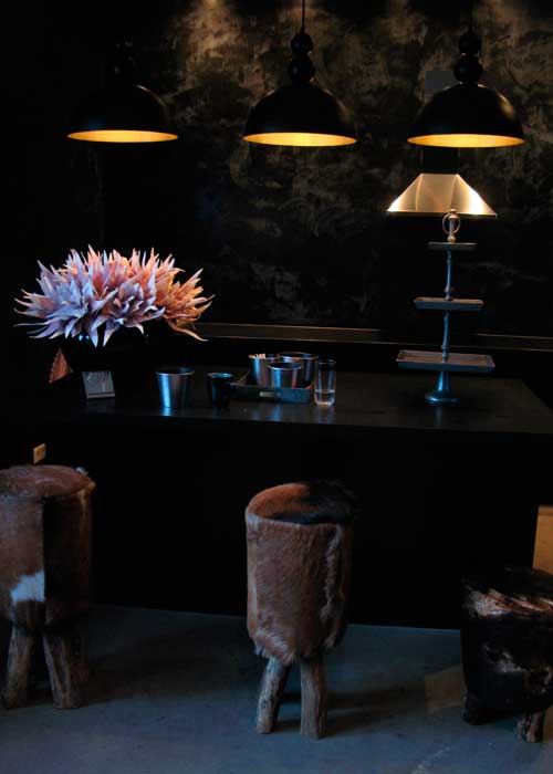Steklo. vaze, stoli in svetila - decor Horeca